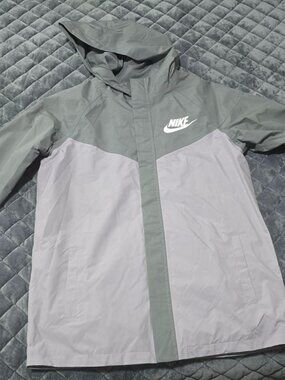 Youth size XL Nike rain jacket